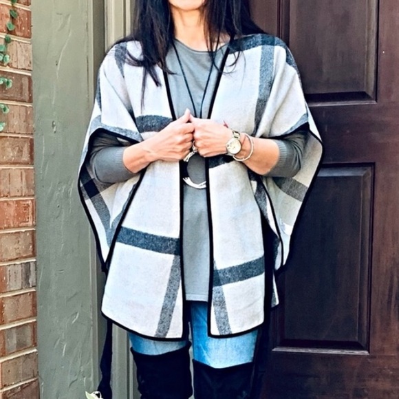 Plaid chic tie front pinch style vest - Picture 2 of 8